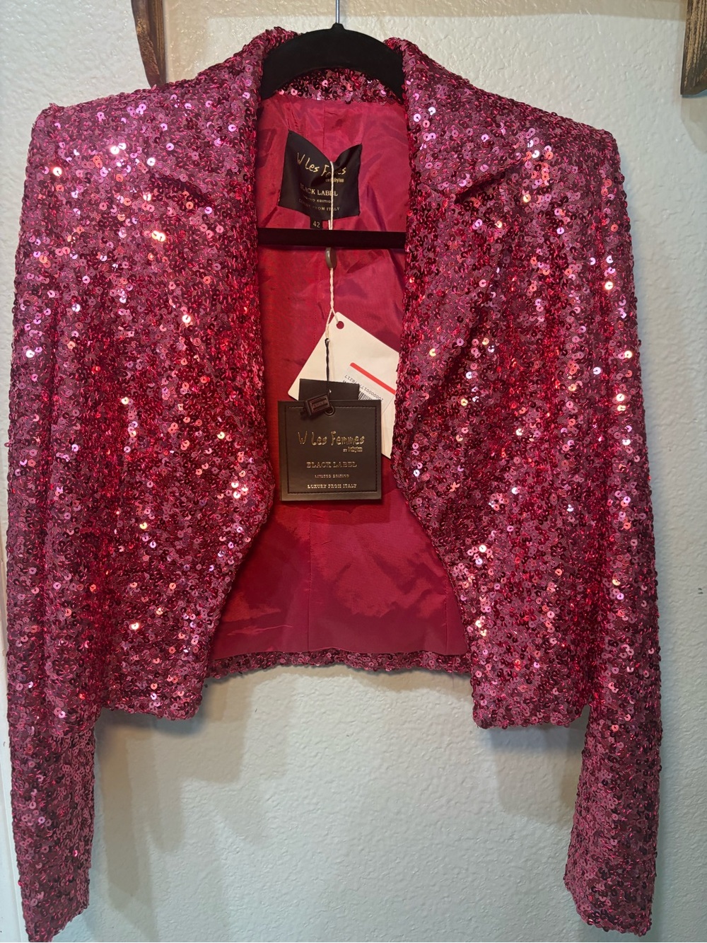 NWT W Les Femmes Black Label Sequin Cropped Blazer Fuchsia Pink Italy 42